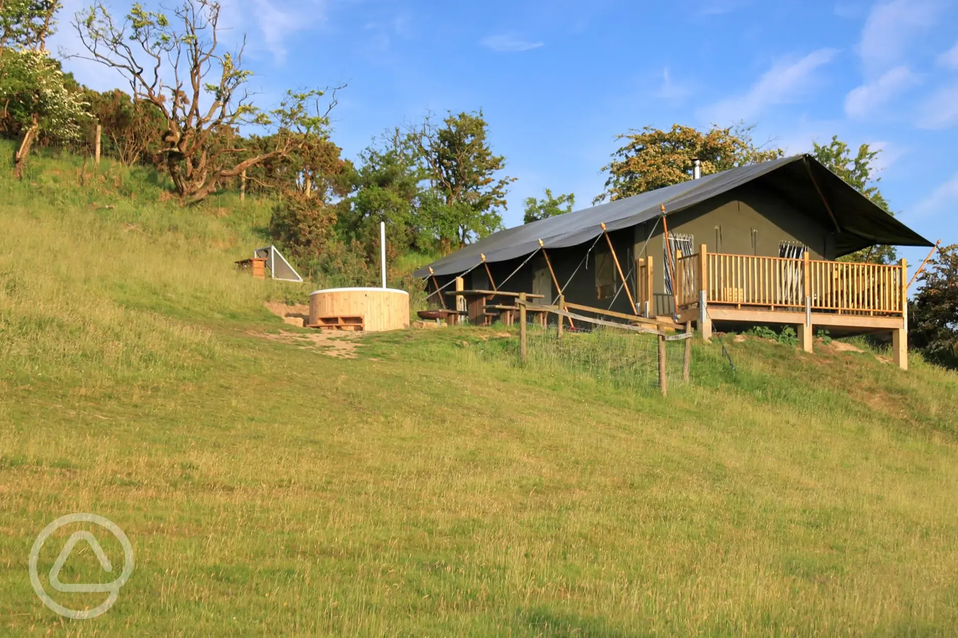 Seren safari tent