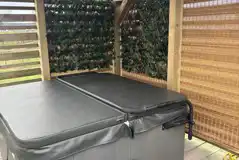 The Heron's Nest - hot tub with a cover