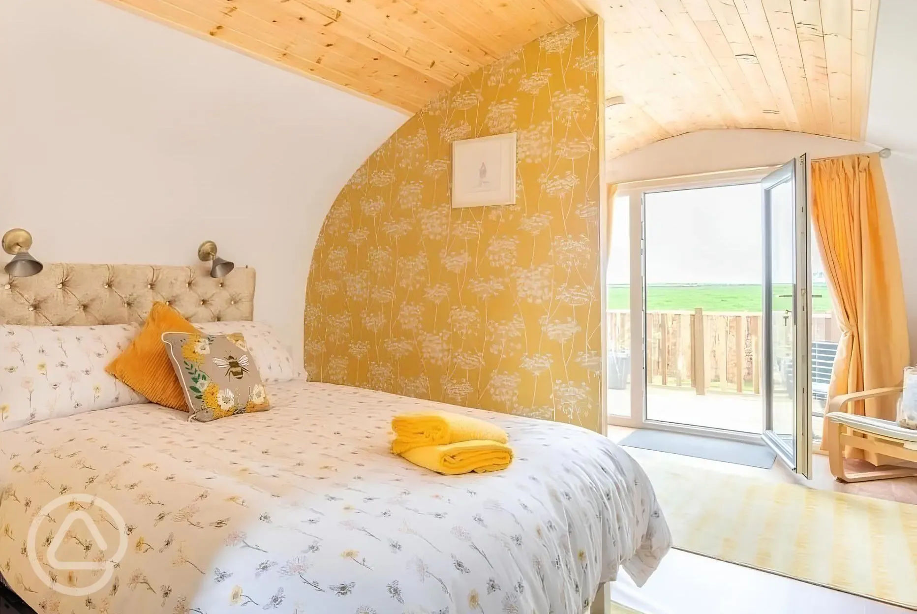 The Bee Hive double bed