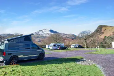 Cae Du Campsite with Snowdonia mountain views (Moel Hebog range)