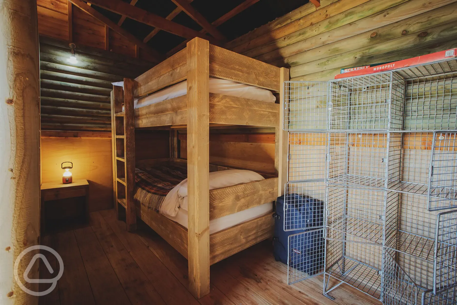 Cabin bunk snug