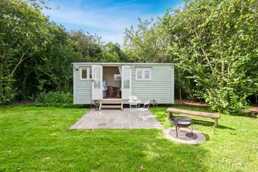 Shepherd's hut