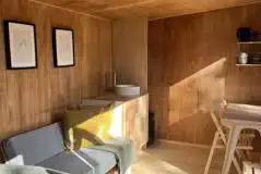 The garden cabin interior