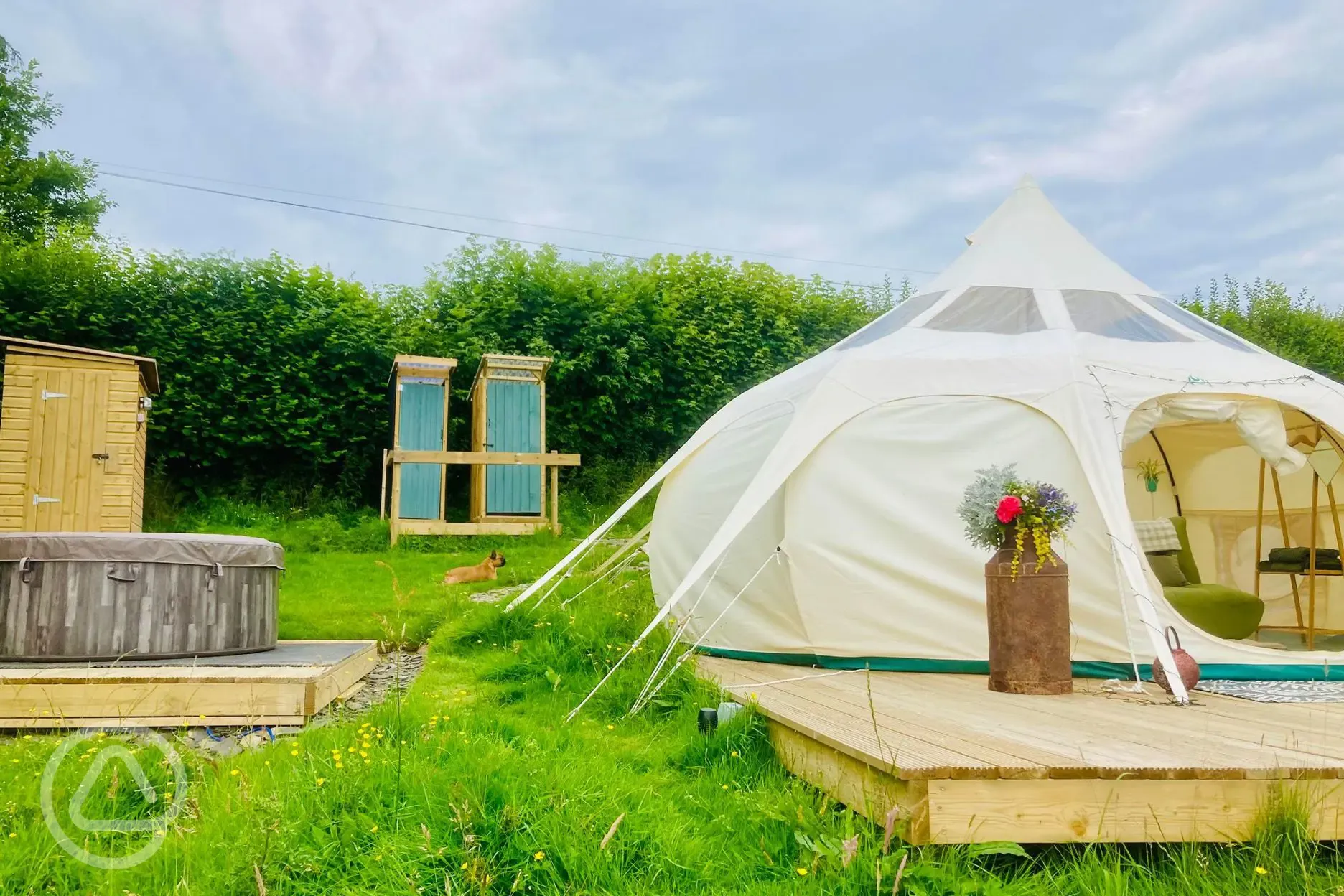 Seren Aur lotus belle tent with hot tub