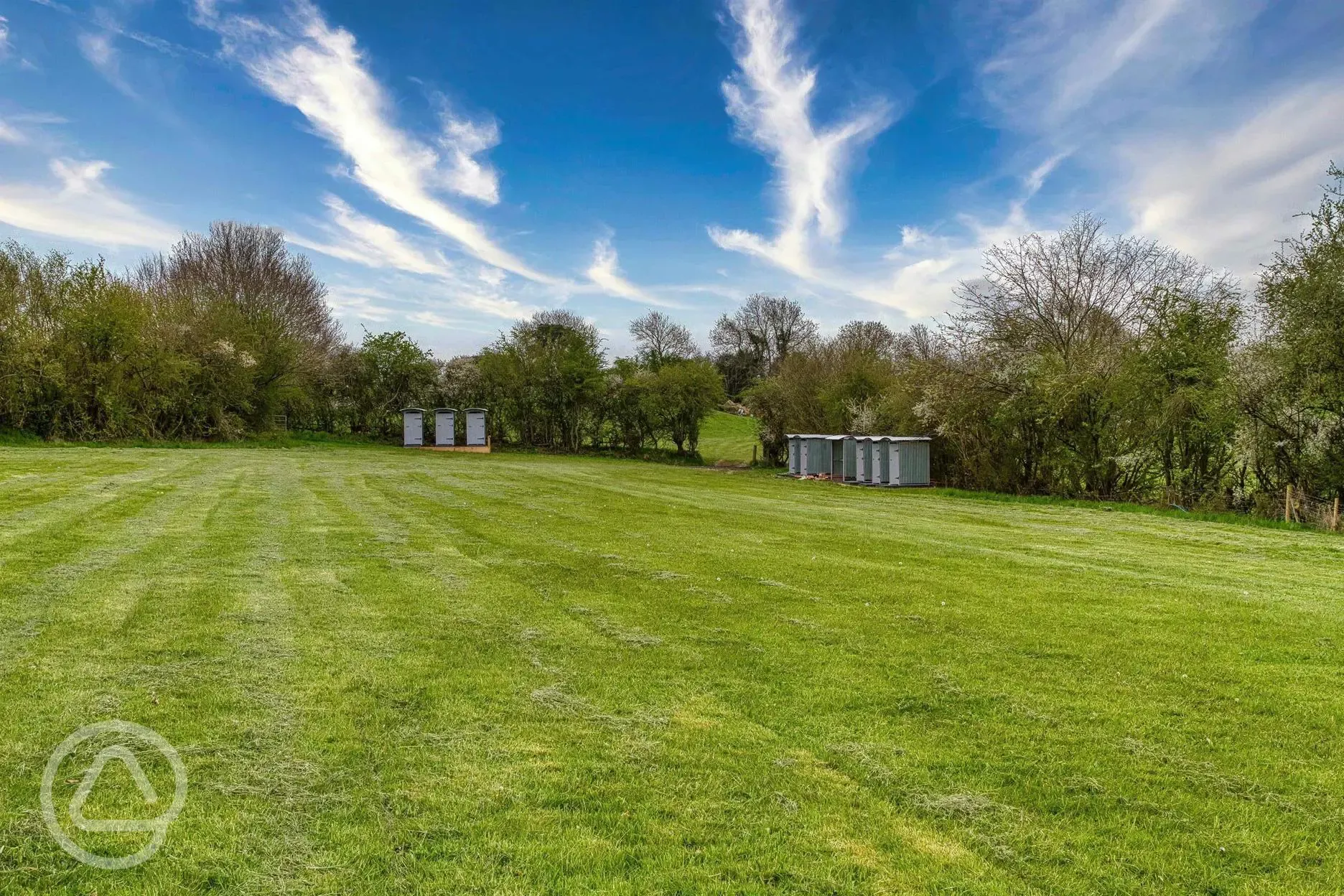Non electric grass tent pitches