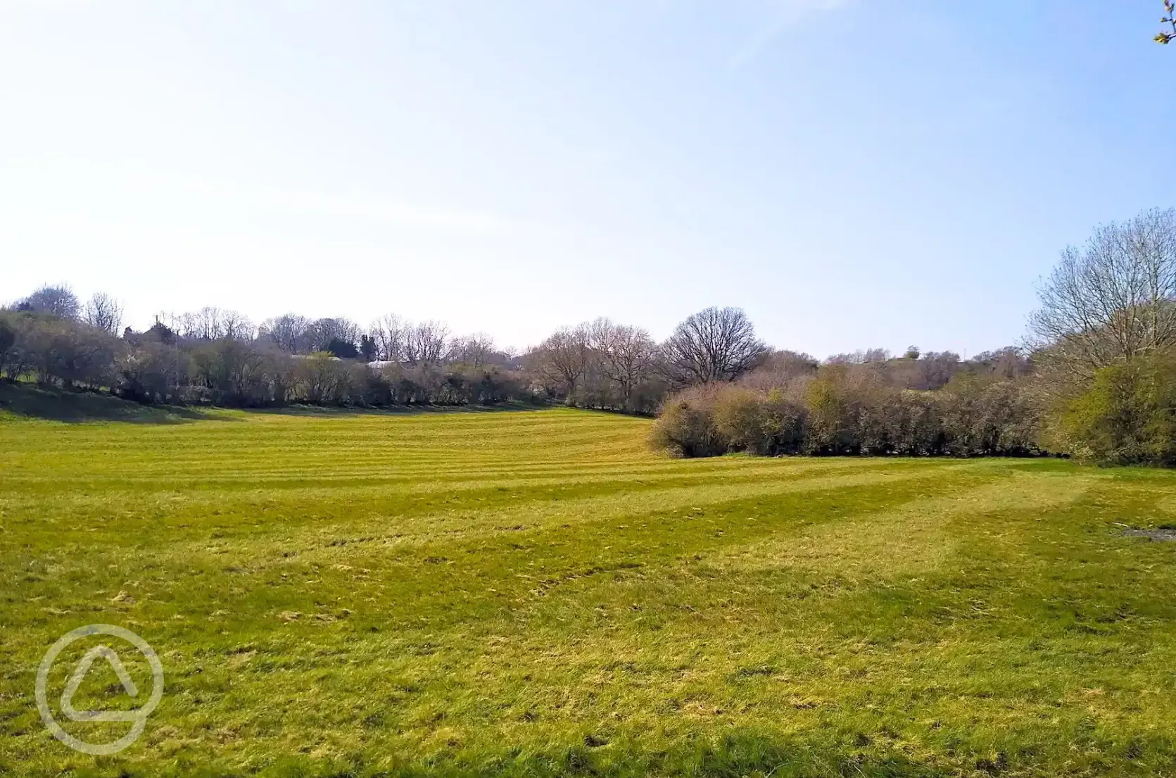 Non electric grass tent pitches