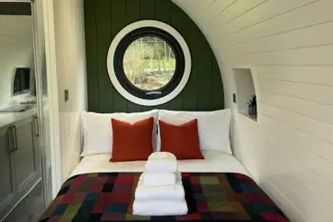 Glamping pod double bed with full bed linen