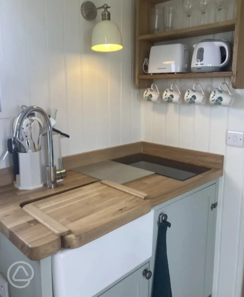 Shepherd's hut kitchenette 