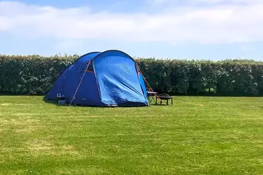 Non electric grass pitches for tents and tourers