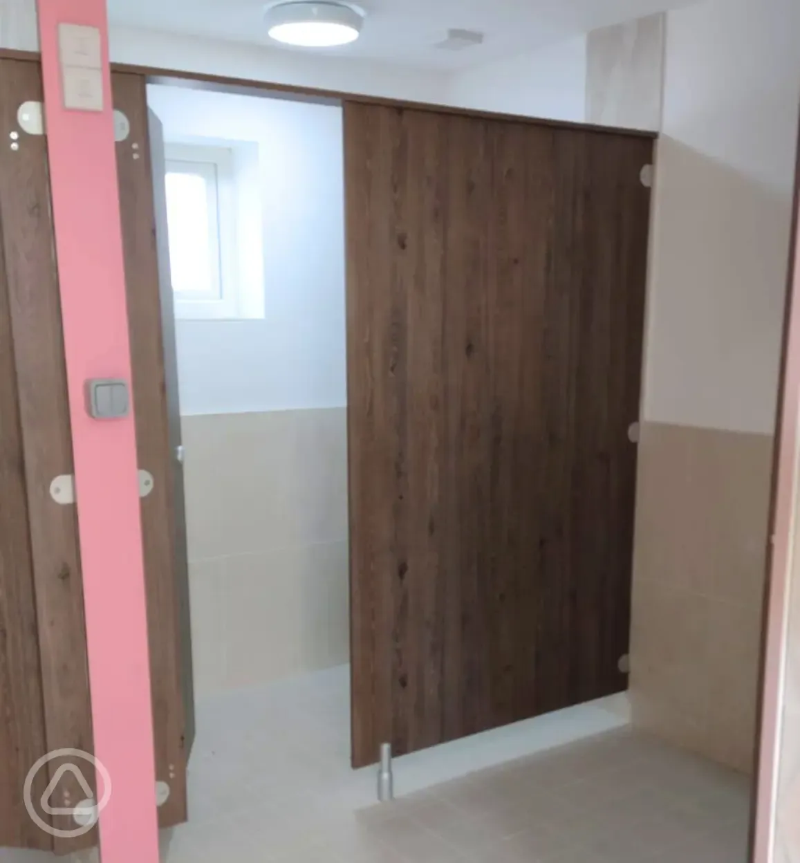 Ladies showers