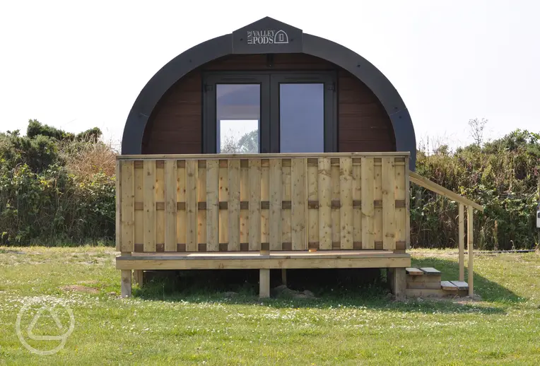 Ensuite glamping pod exterior and private veranda (two persons)