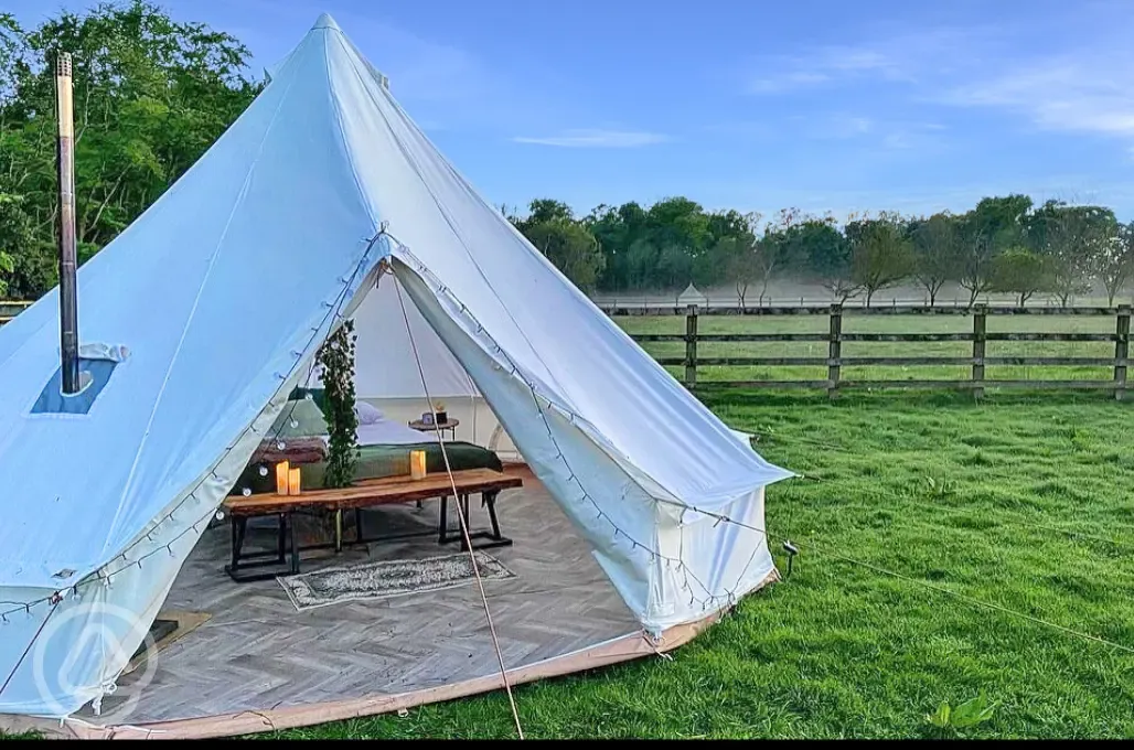 Bell tent 