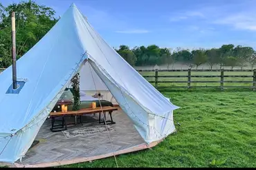 Bell tent 