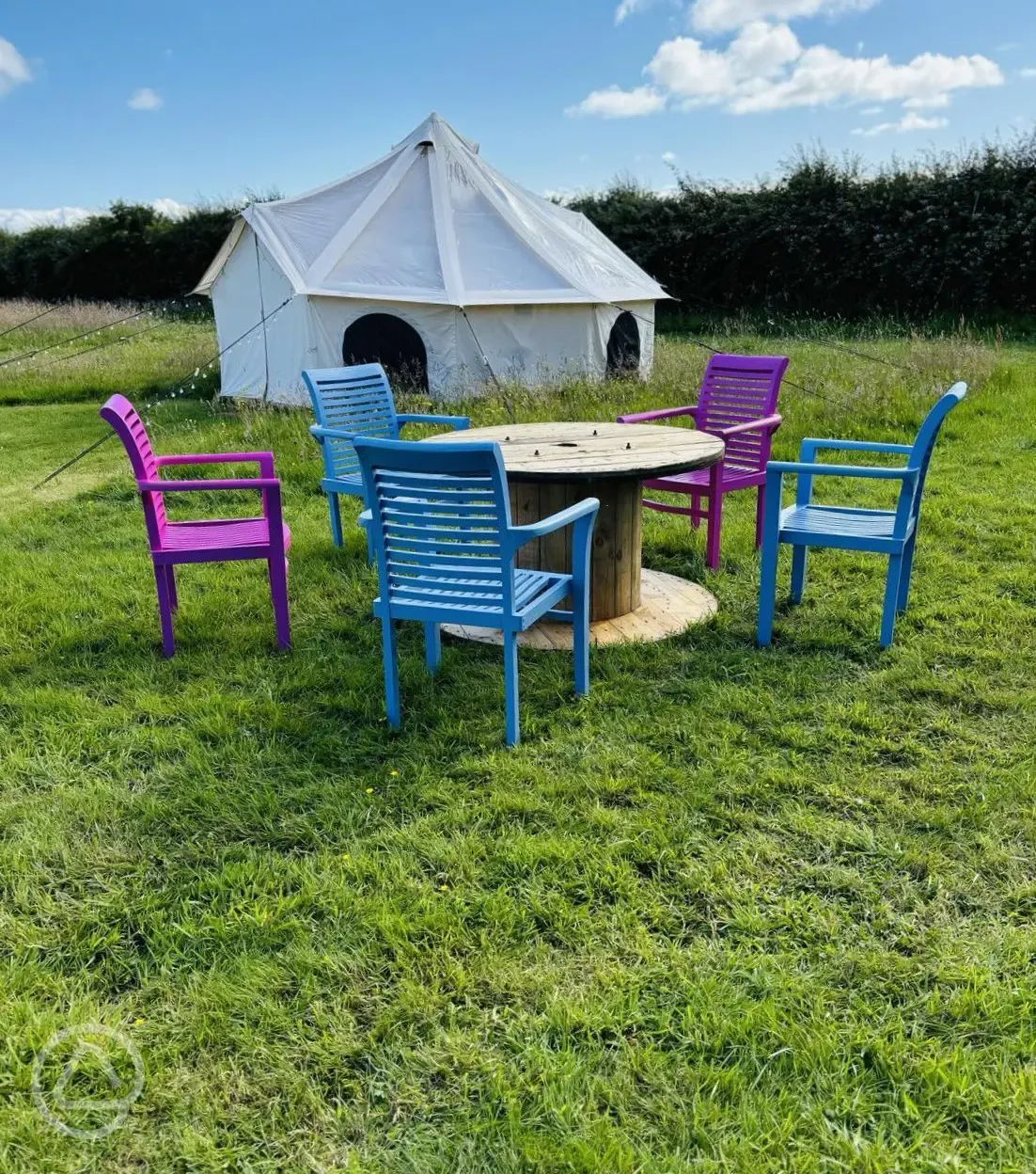 Bell tent seating