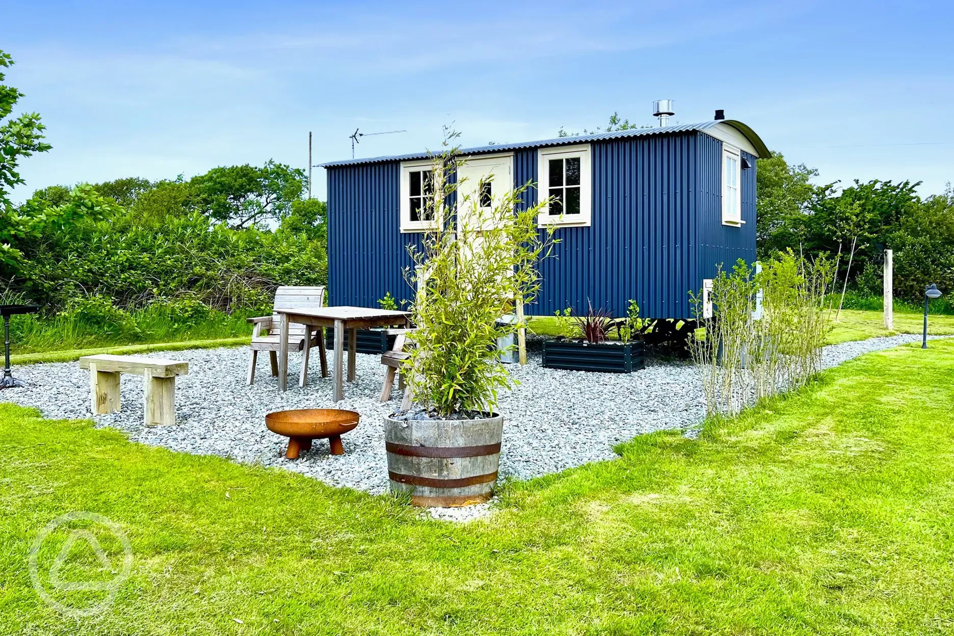 George shepherd's hut