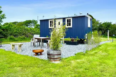 George shepherd's hut
