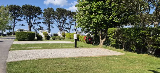 Gravel touring pitches