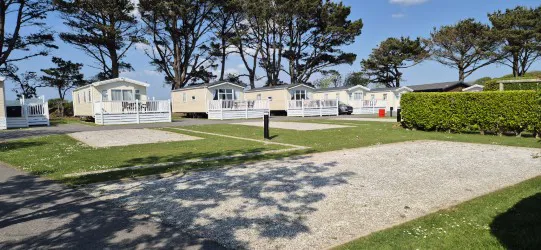 Gravel touring pitches