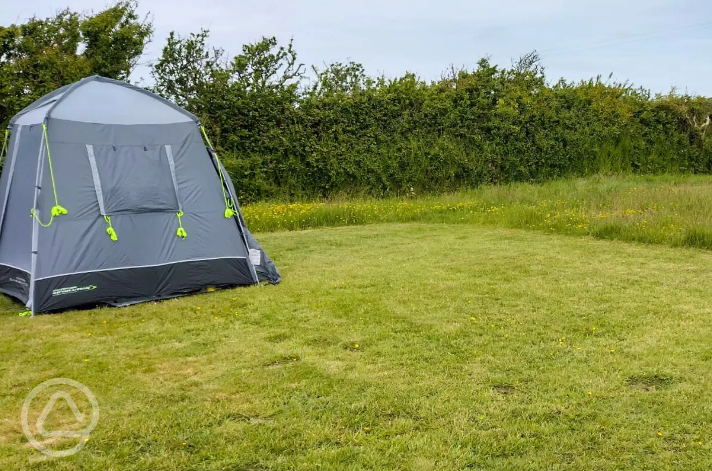 Non electric grass tent pitches