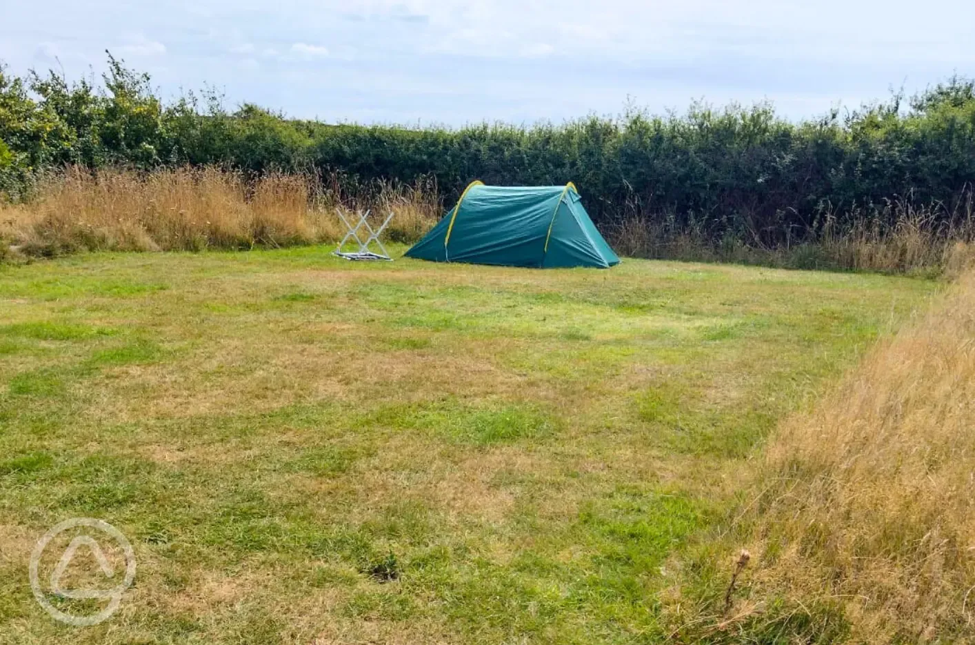 Non electric grass tent pitches