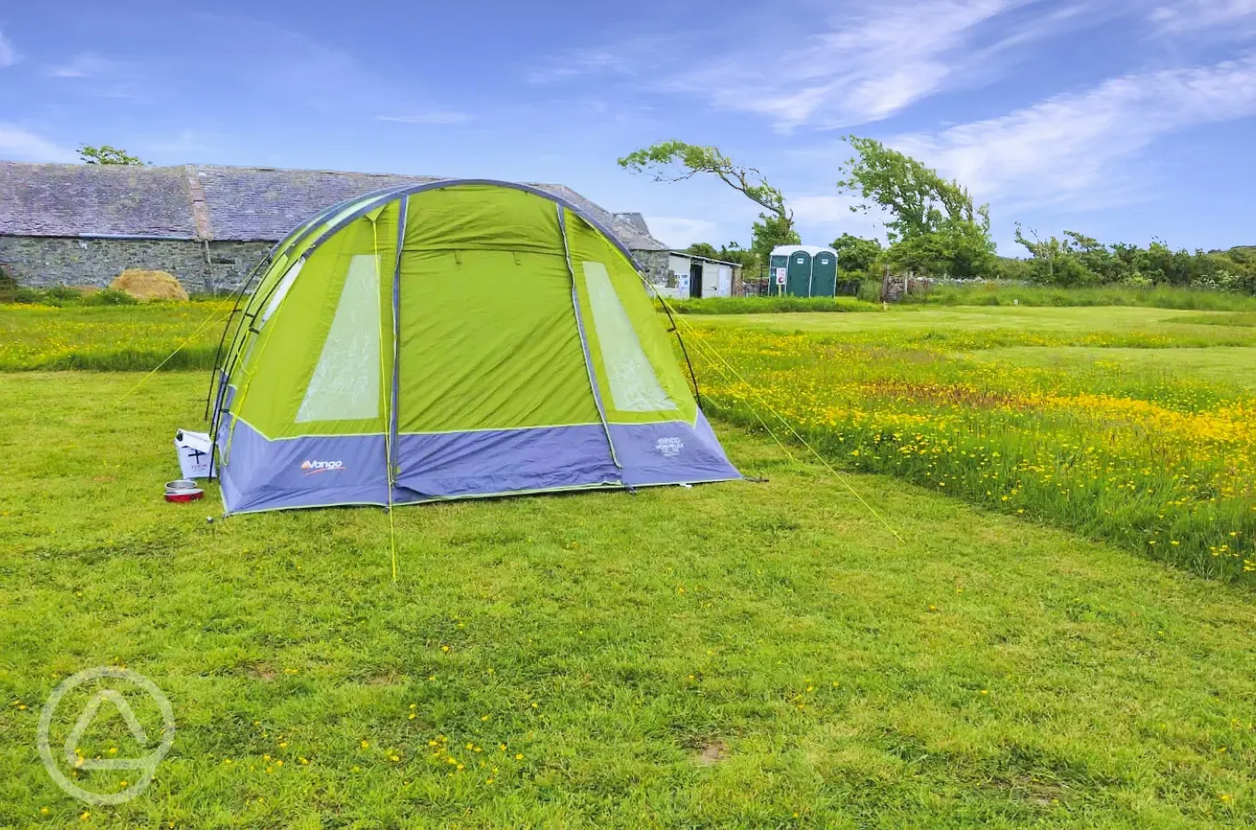 Non electric grass tent pitches