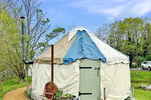 Worcester Glamping, Worcester, Worcestershire (5.7 miles)