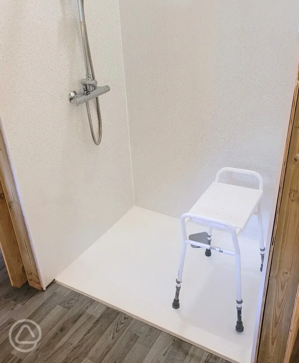 Accessible safari tent shower