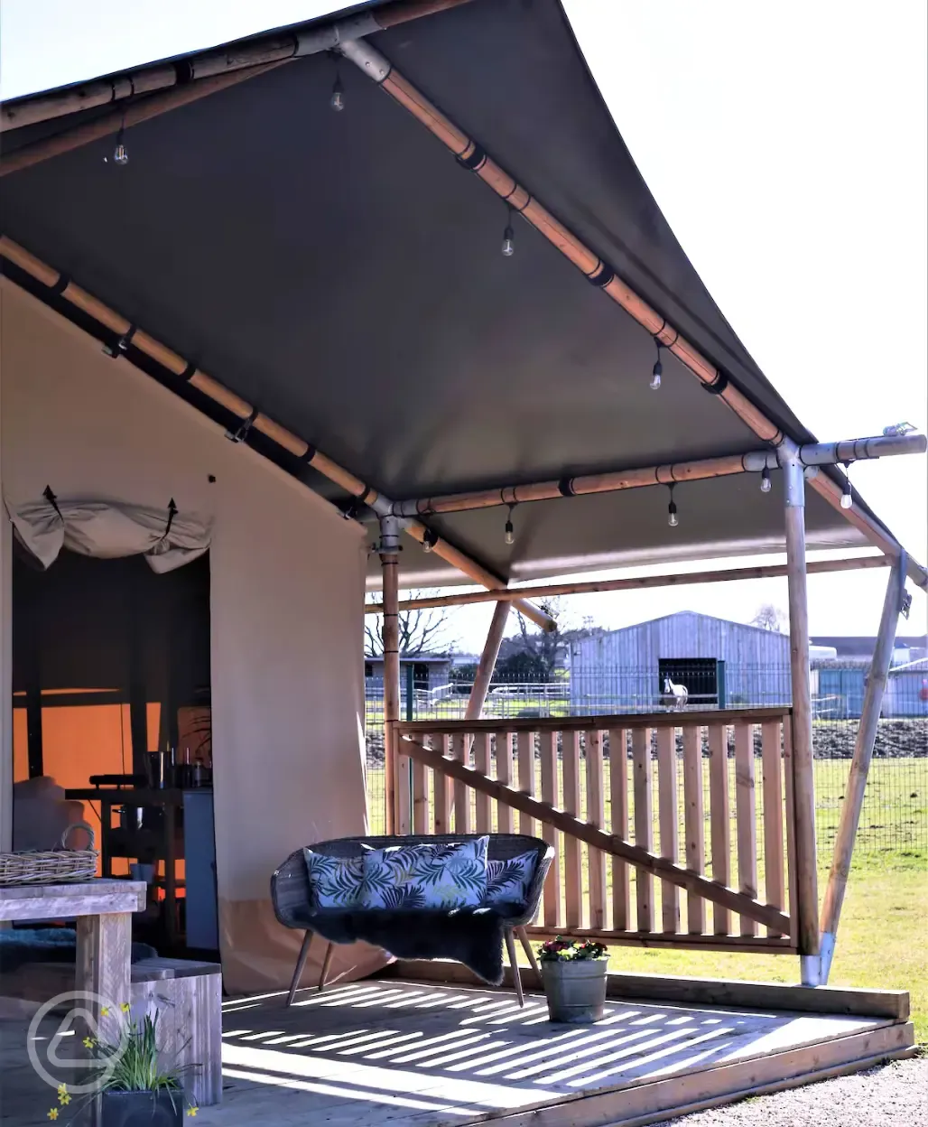 Safari tent