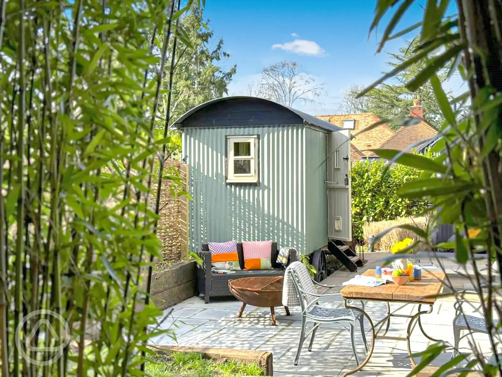 Shepherd's hut and private garden