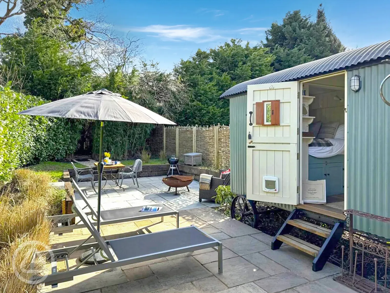 Shepherd's hut and private garden