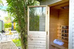 Private infrared sauna Private infrared sauna