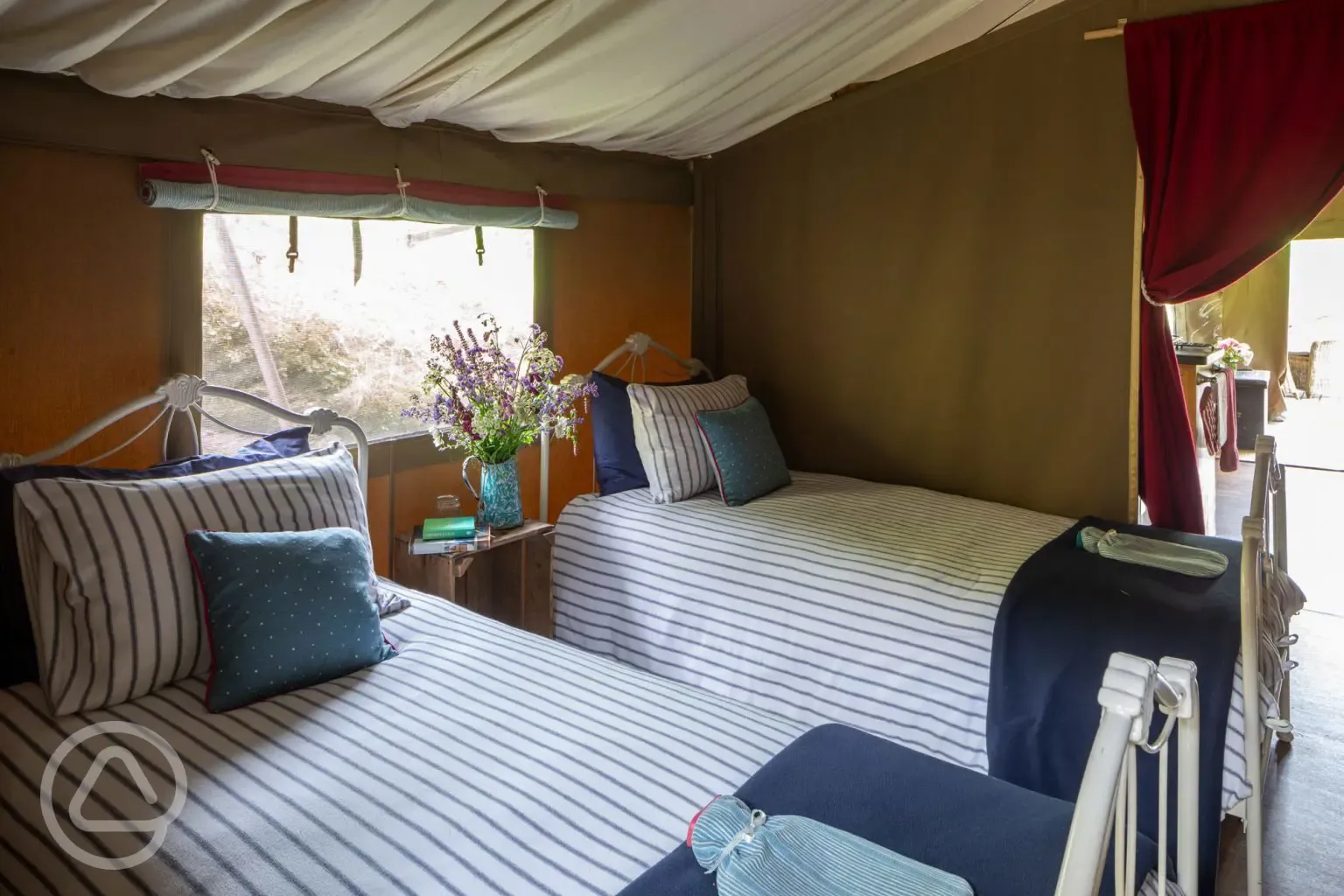 Safari tent single twin beds