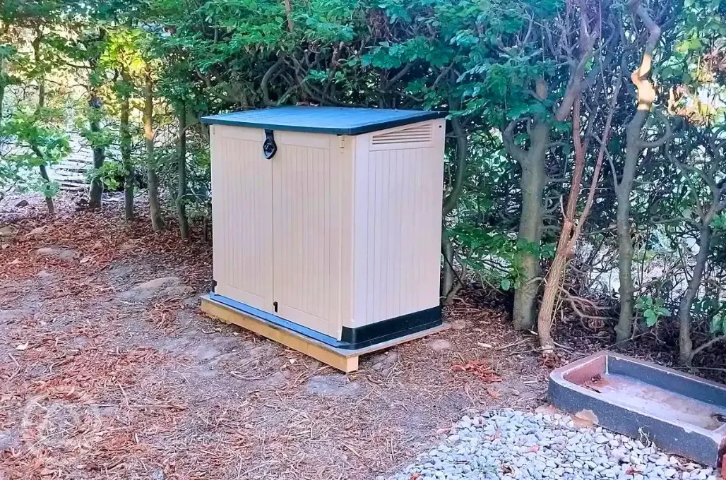 Communal fridge/freezer