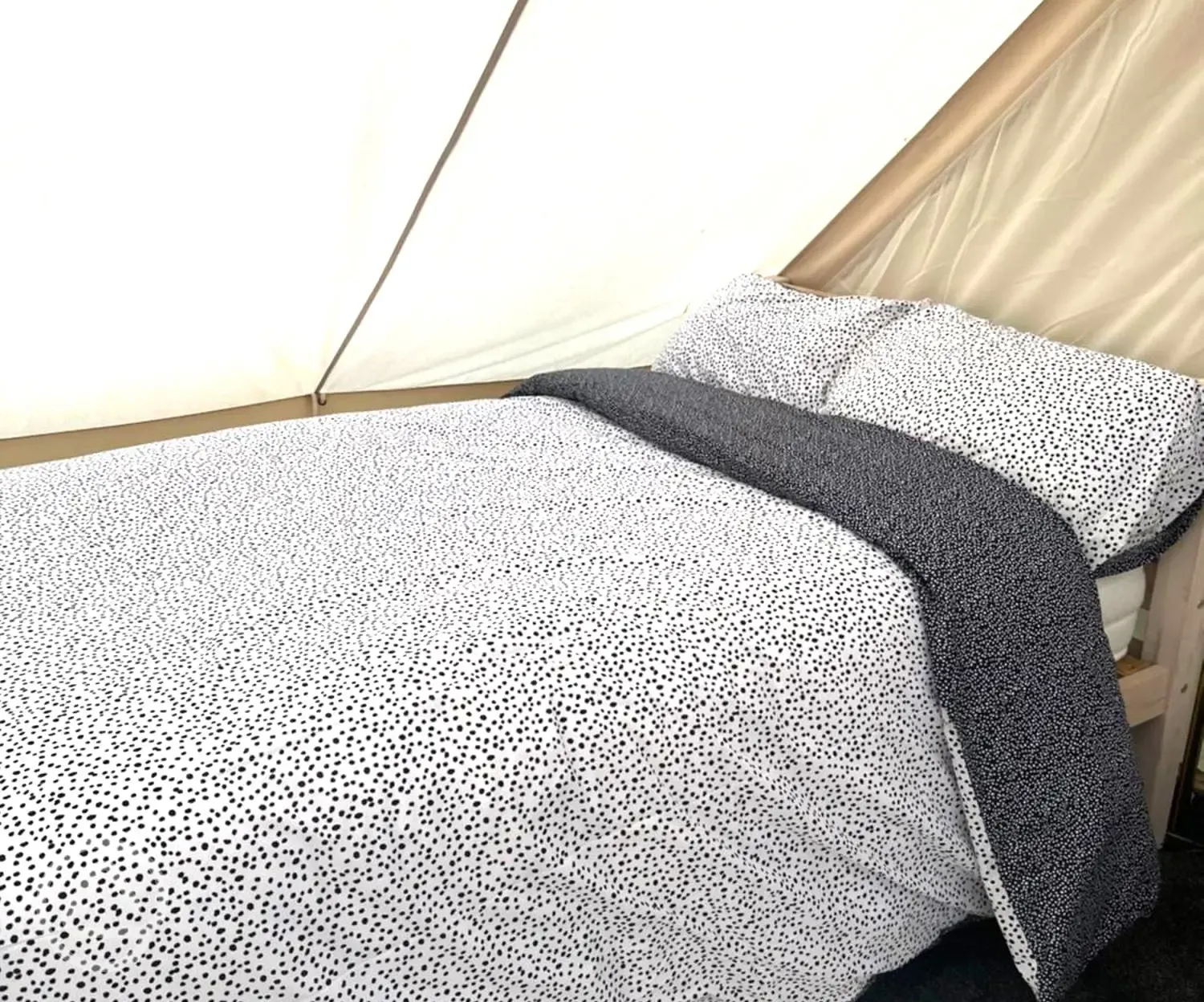 Tourareg bell tent double bed