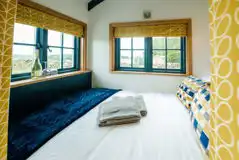 The Dalesbred shepherd's hut bedroom