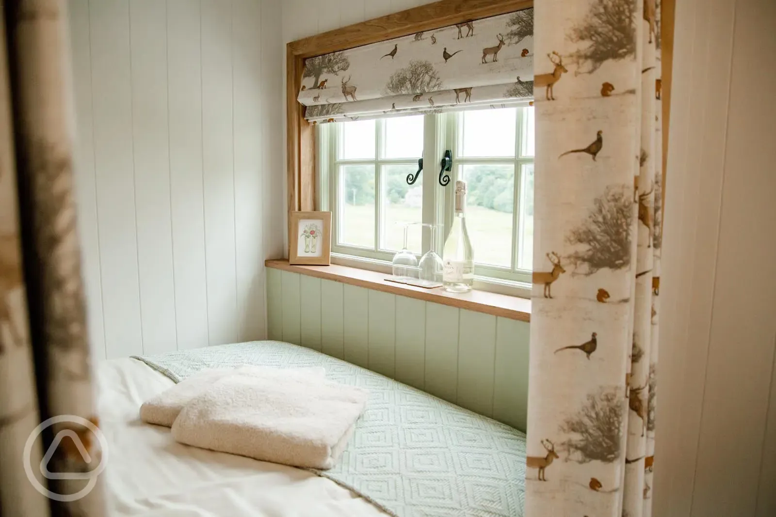 The Wensleydale shepherd's hut bedroom