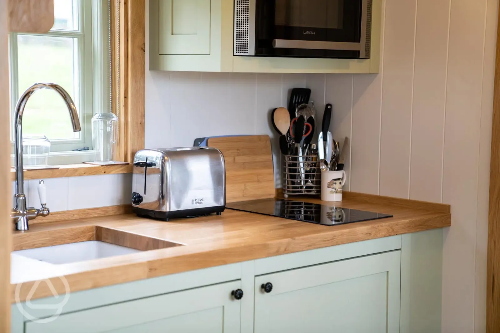 The Wensleydale shepherd's hut kitchenette