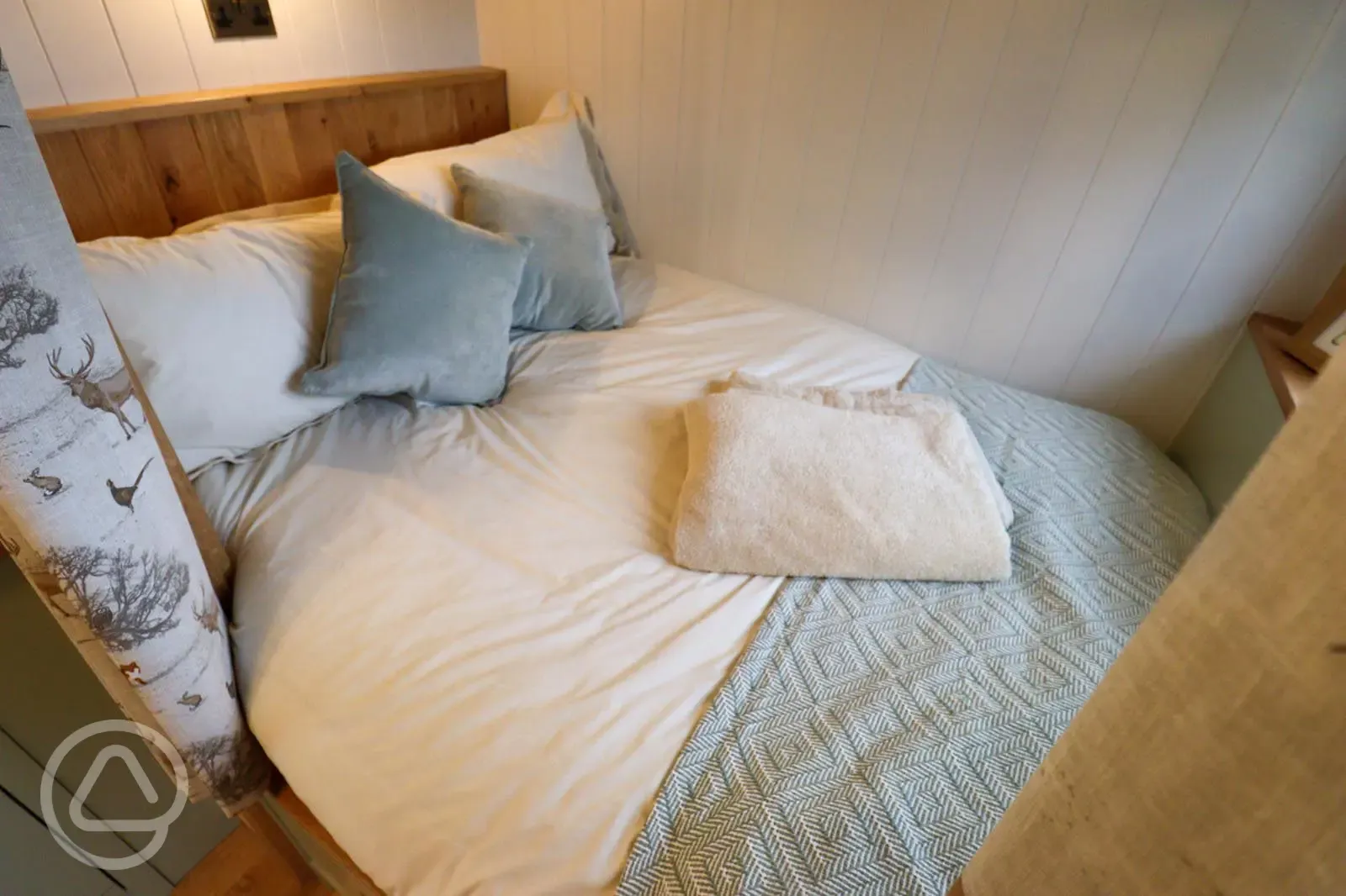 The Wensleydale shepherd's hut bedroom