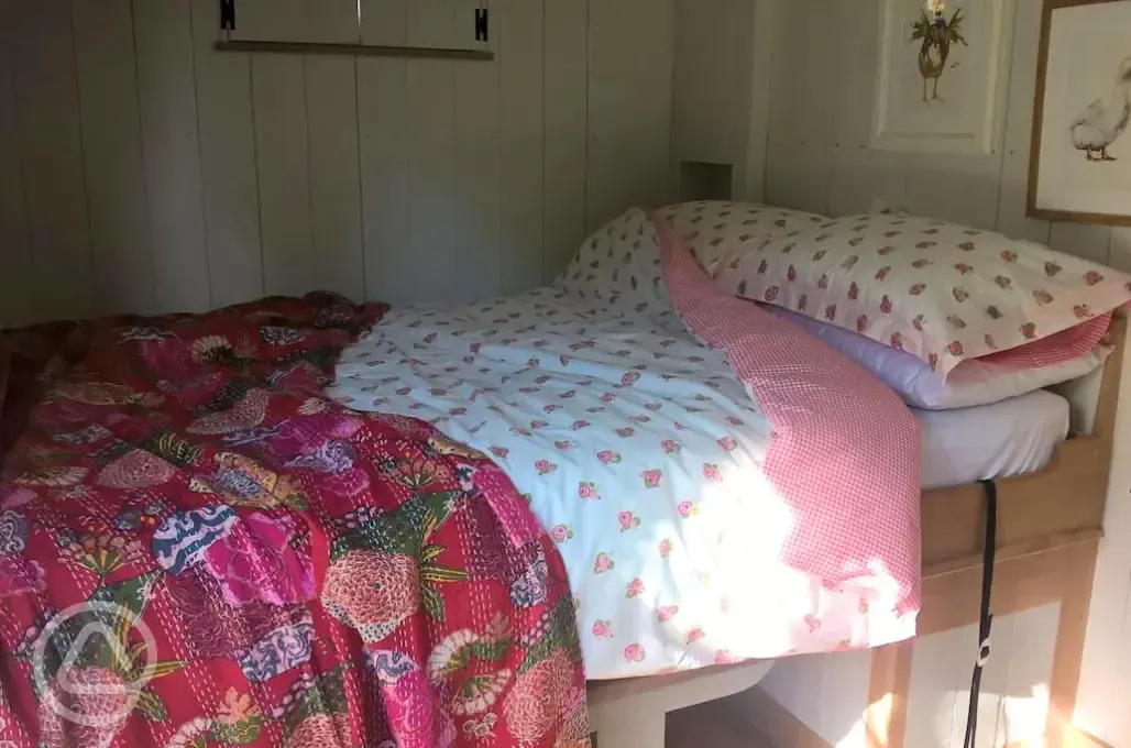 Shepherd's hut bed