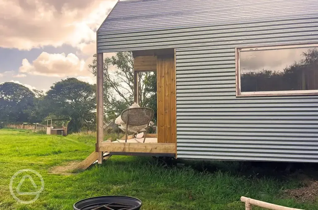 Ninho shepherd's hut 