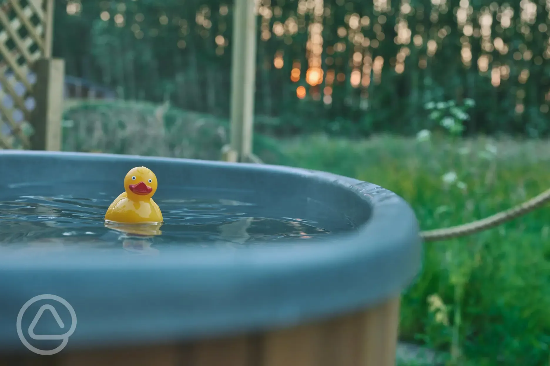 Heartwood shepherd's hut hot tub