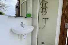 Shower facilties Shower facilties