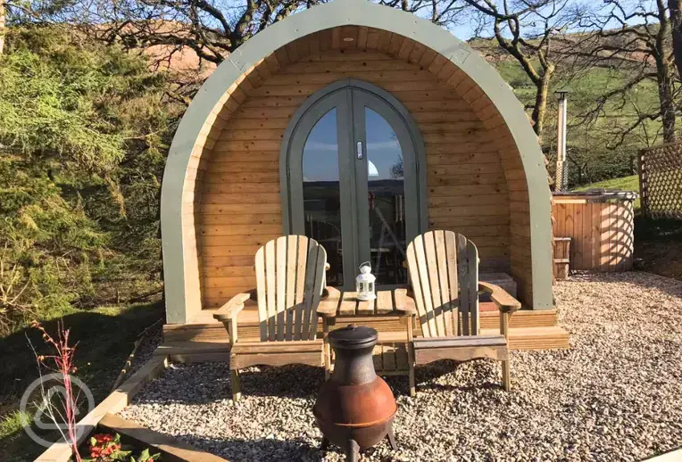 Glamping pod with hot tub