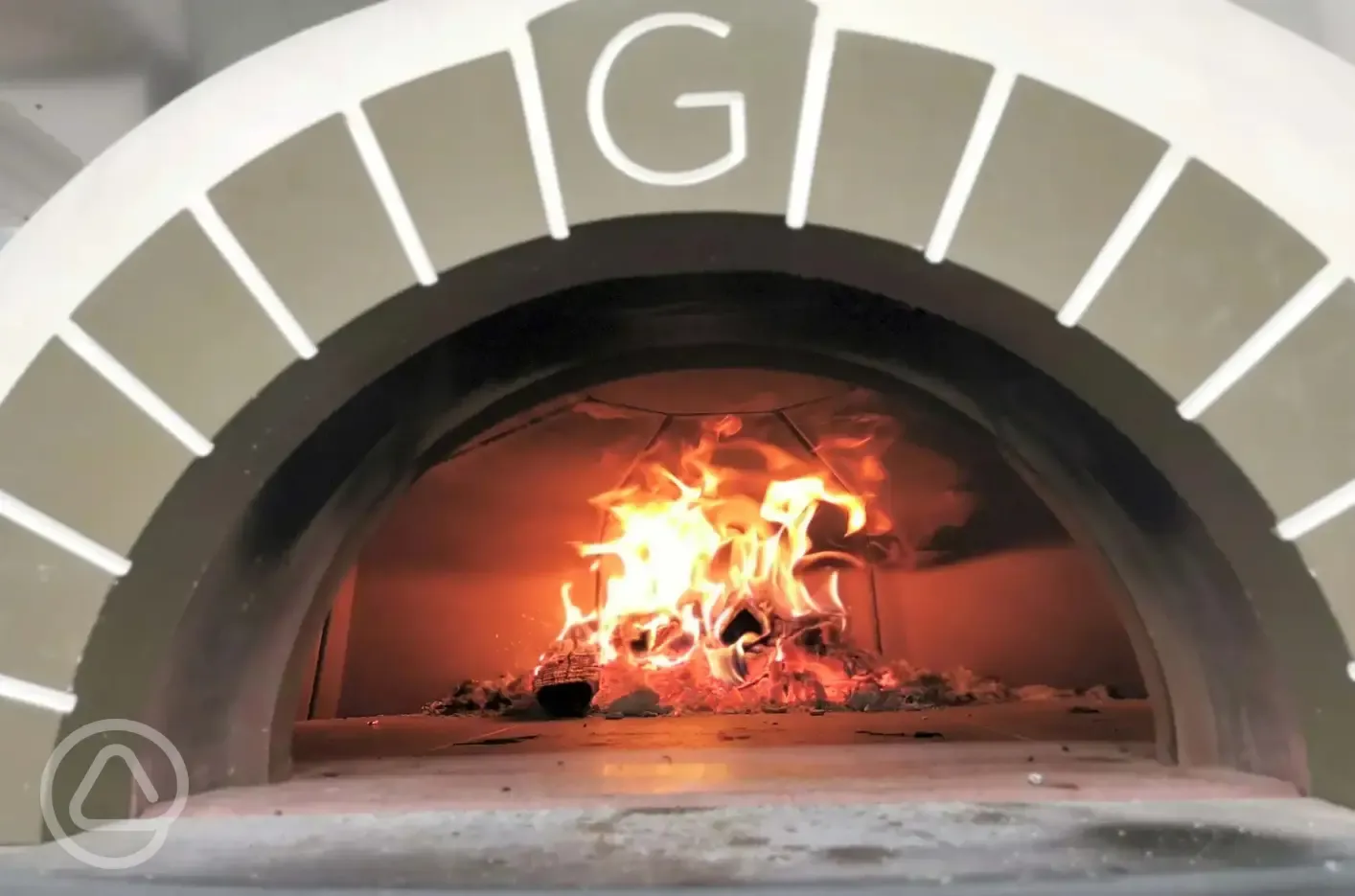 Pizza oven