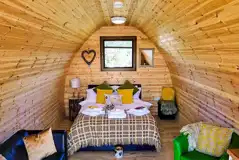 Porth Ysgo camping pod interior