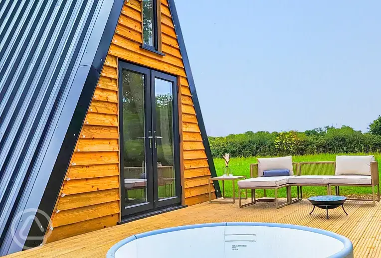 Glamping cabin and hot tub