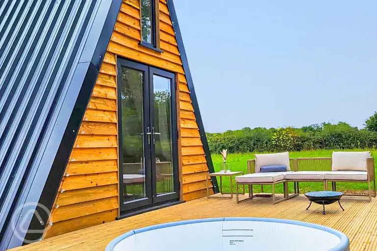 Glamping cabin and hot tub