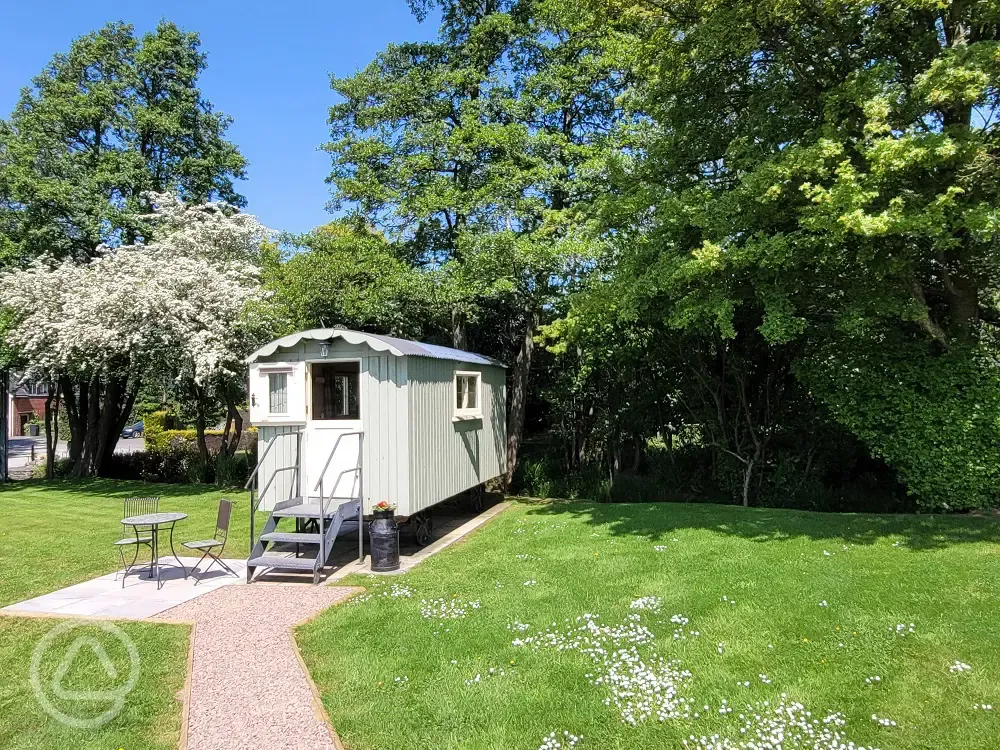 Noddfa shepherd's hut