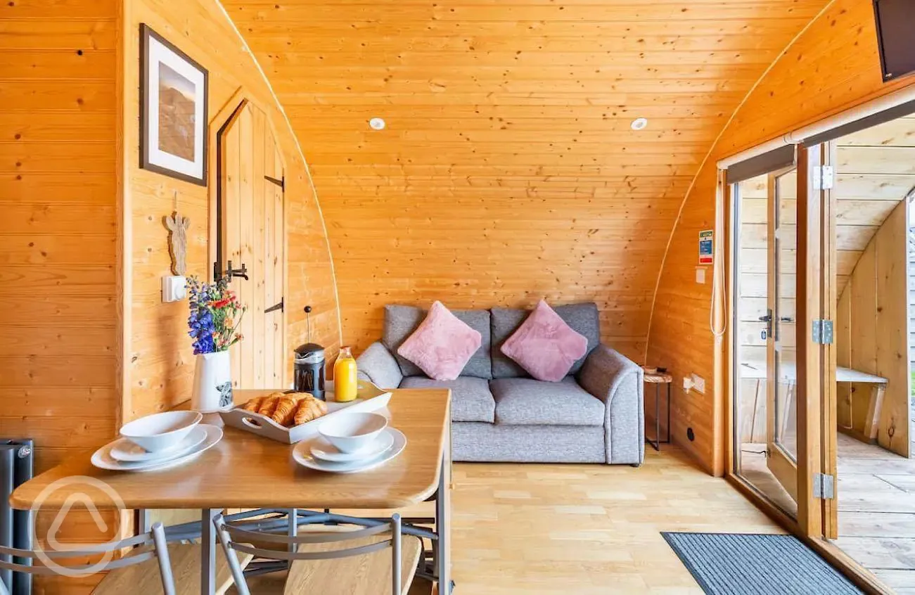 Black Mountain Pemberton Glamping Pod living area