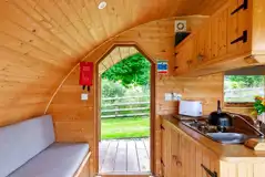 Y Cwtch Glamping Pod interior